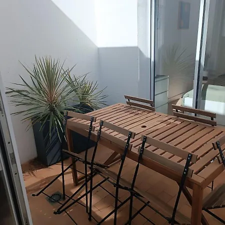 Maison Spacieuse Idealement Placee Bord De *