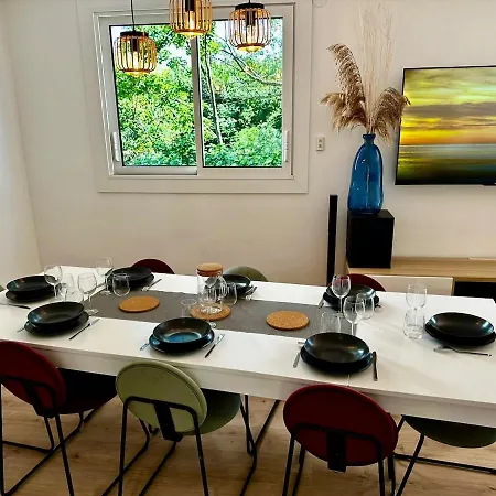 Maison Spacieuse Idealement Placee Bord De Апартаменты *