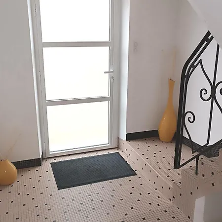 Апартаменты Maison Spacieuse Idealement Placee Bord De