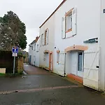 Maison Spacieuse Idéalement Placée Bord De Appartamento