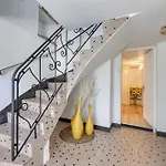 Maison Spacieuse Idéalement Placée Bord De *