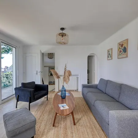 Maison Spacieuse Idealement Placee Bord De Apartament