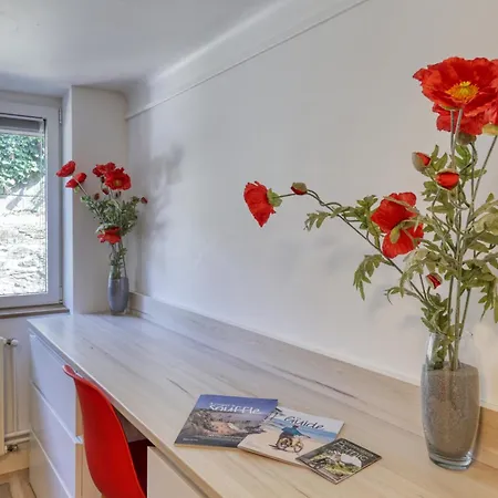 Maison Spacieuse Idéalement Placée Bord De Appartement *