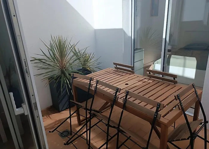 Maison Spacieuse Idealement Placee Bord De *